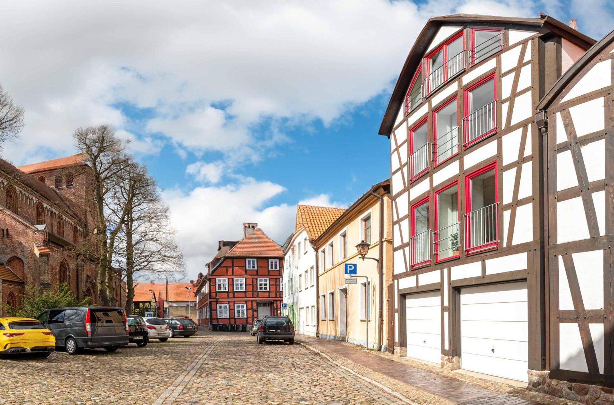 City Apartment An Der Georgenkirche Waren  Exterior foto